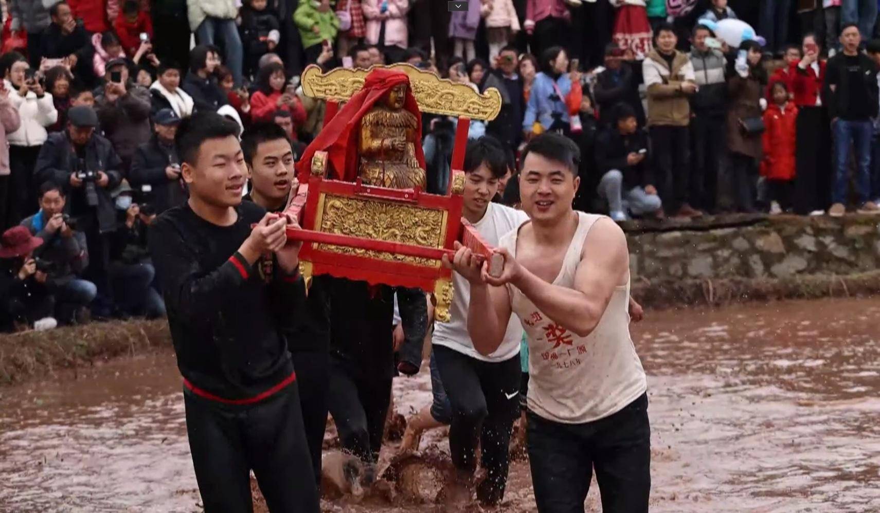 【福闻话】宁化闹春田:泥巴仗里祈丰收_村民_队伍_菩萨