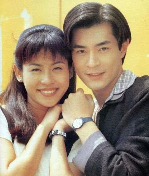 她为追古天乐2次拒嫁豪门?5段感情失败,53岁未婚未育宁愿与狗相伴.