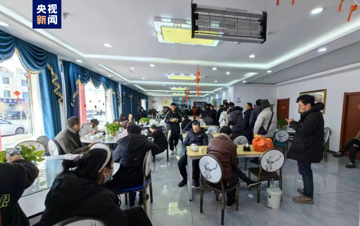 甘肃进疆方向道路正在逐步恢复 滞留车辆有序出发_酒泉_辖区_工作