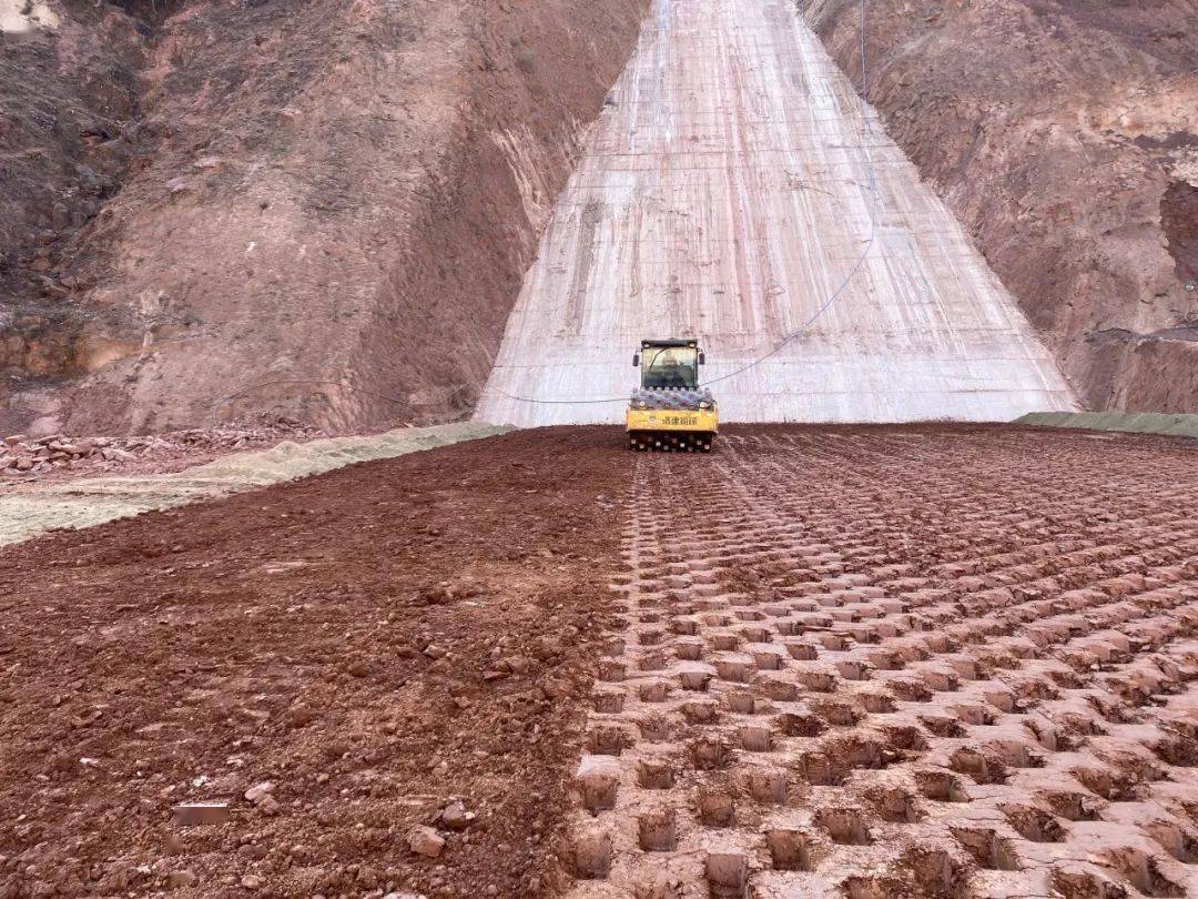 以建投之干奏响发展最强音_工作_集团_高速公路