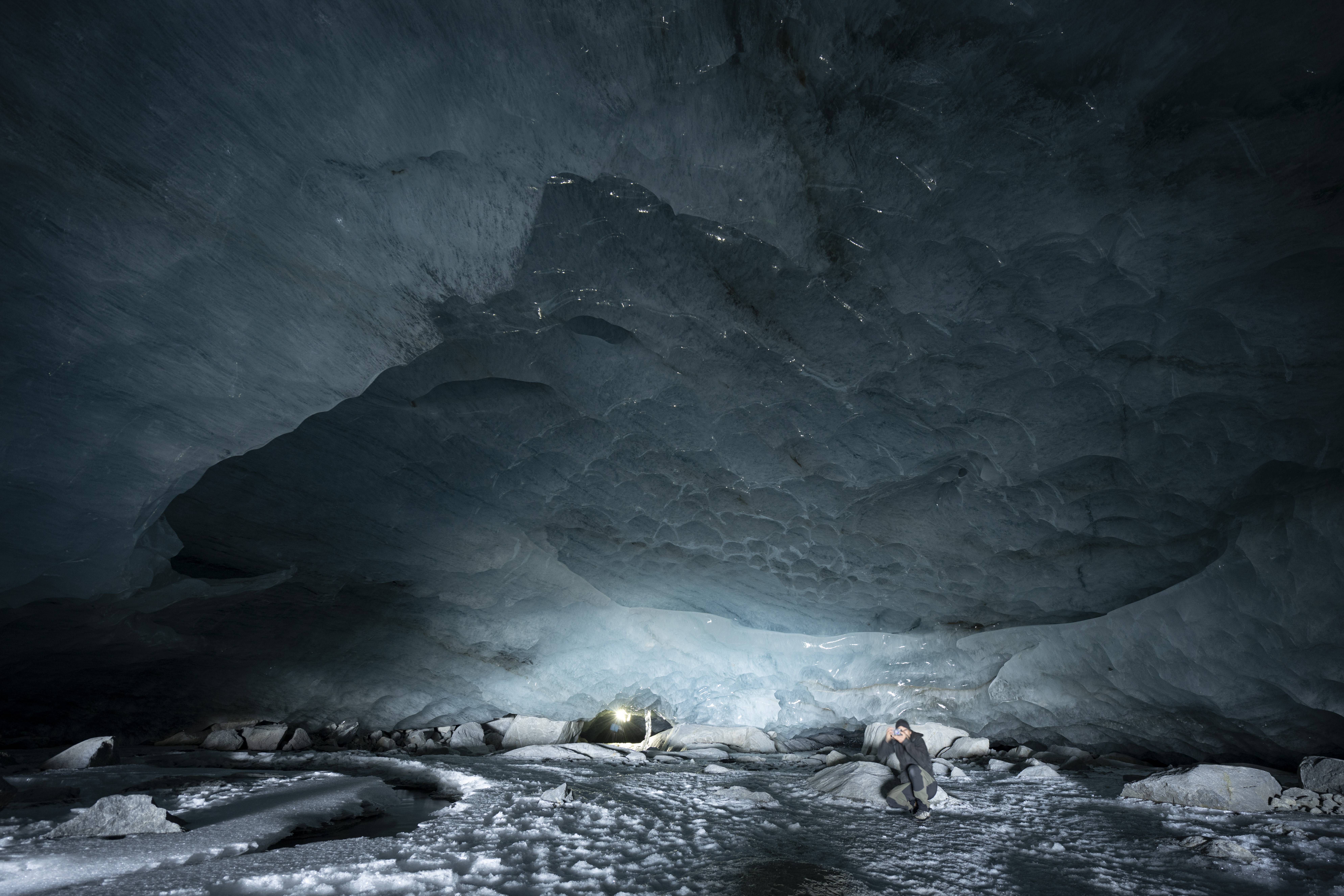 瑞士莫特拉奇冰川_新华社_特雷西纳_欧新