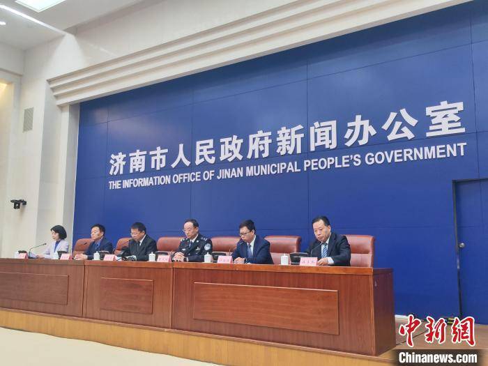 "济南市人大常委会办公厅副主任何修冬表示,《条例》遵循以建设项目配