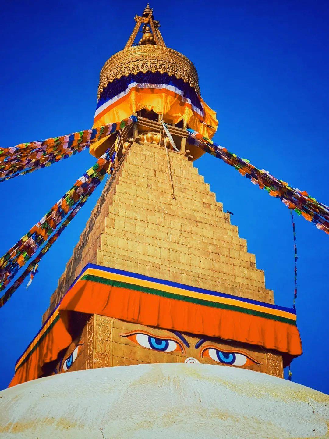 喜马拉雅雪山赏日出,体验全年仅一次的缤纷洒红节!