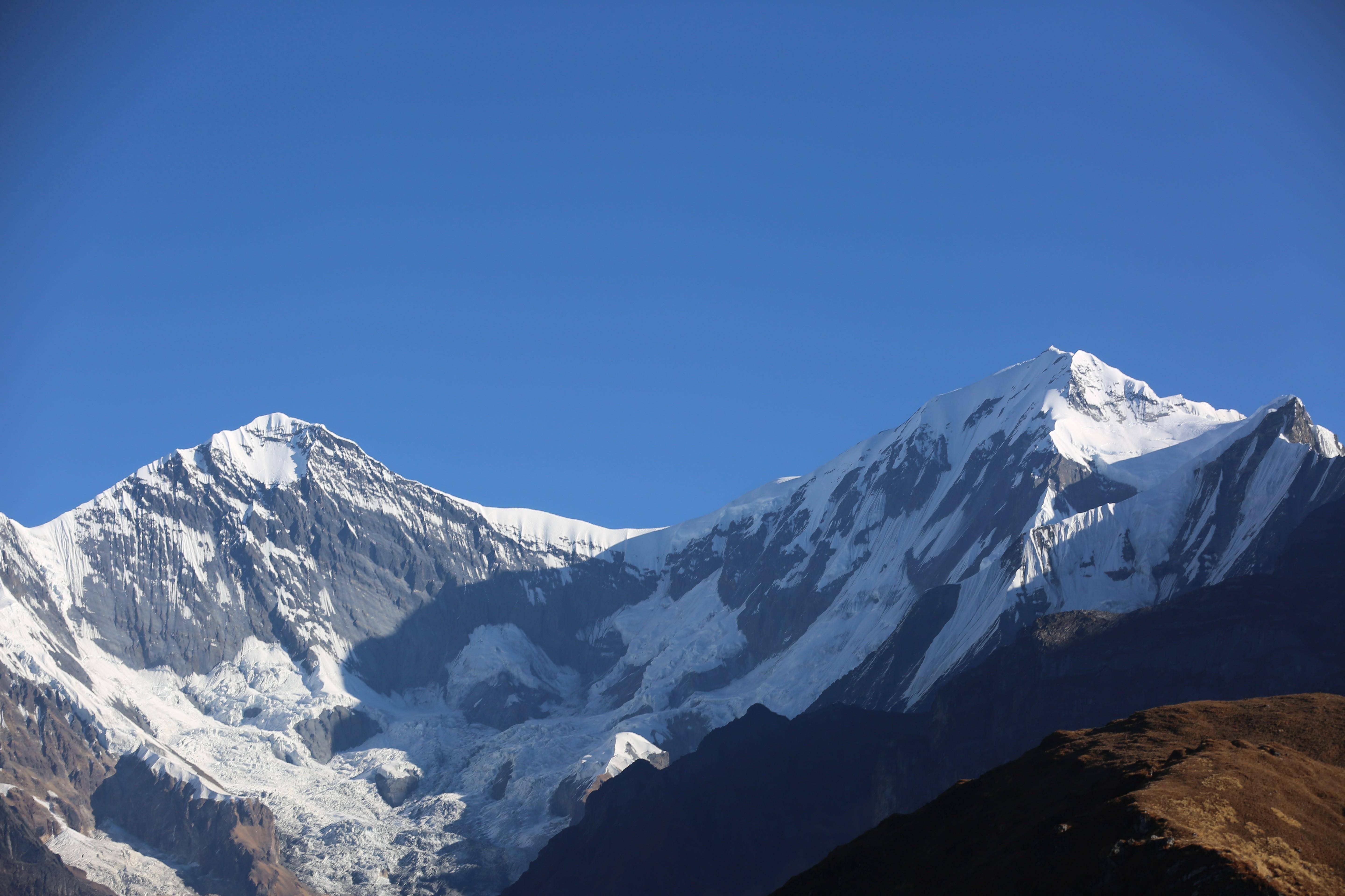 去年接待国际游客超100万人次,徒步旅行拉动"雪山王国"尼泊尔经济增长
