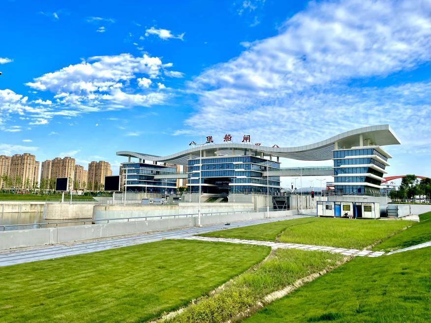 八堡船闸力争提前实现24小时通航!_运行_船舶_管理