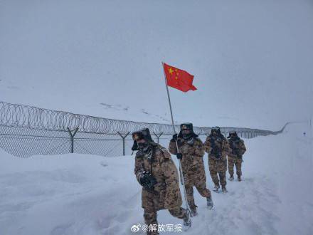 风雪巡逻!致敬!