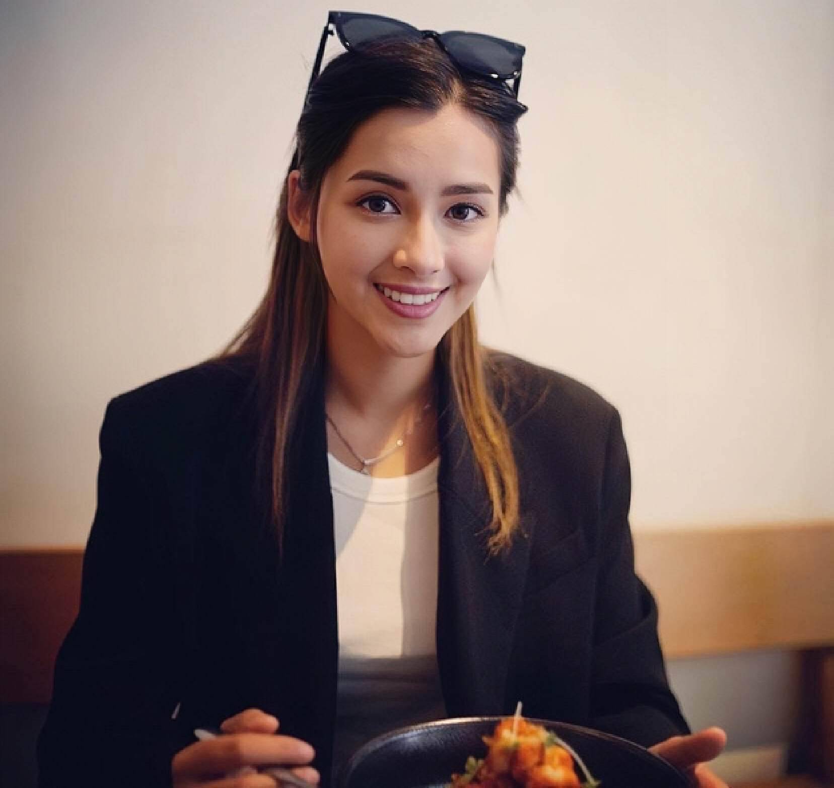 tvb混血女星谢嘉怡获力捧,空降剧组成女主角,因演技差很少拍剧_陈维冠