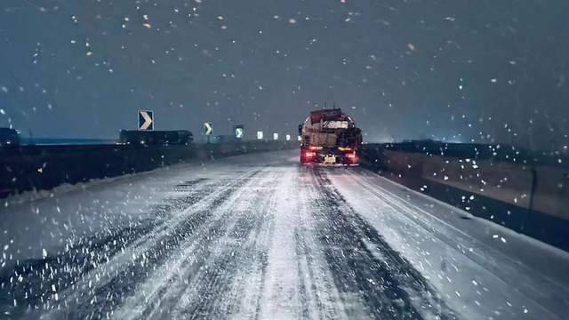 受降雪影响，天津部分公交停运，境内各条高速公路封闭_工作_情况_保障