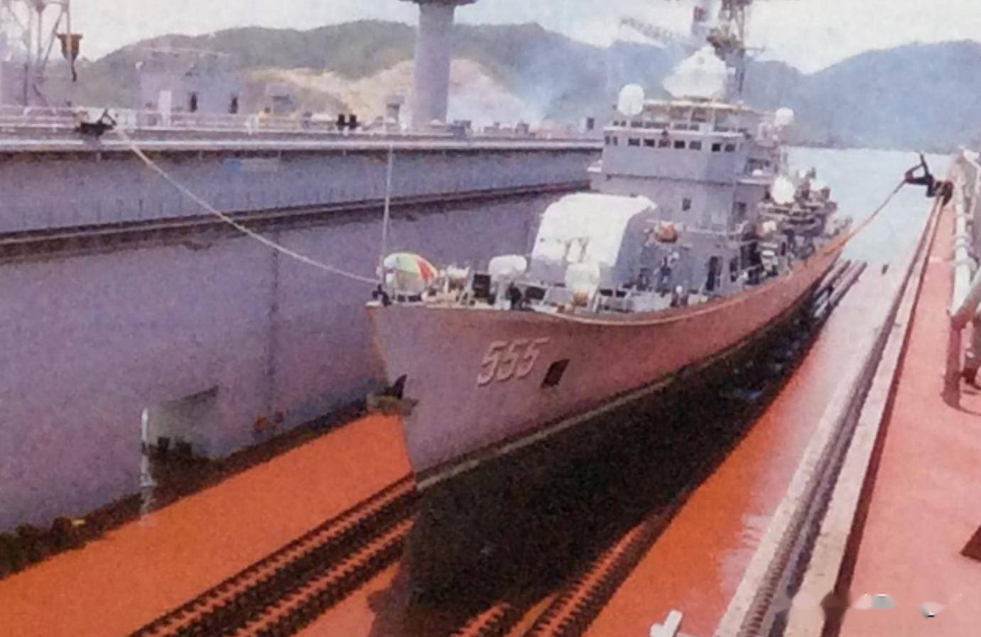 订单寥寥,防务展上品种琳琅满目却越来越难卖的中国出口舰艇_型护卫舰