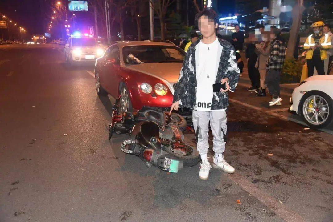 醉酒驾驶电动自行车撞上违停汽车致伤残,法院:驾驶者负主责_沈某_朱某