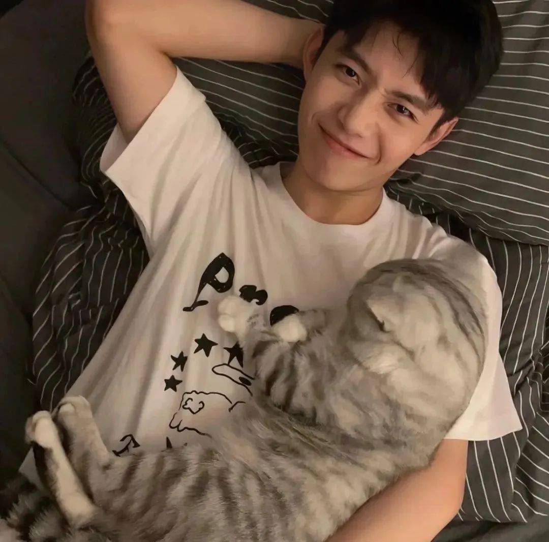 头像| 好看的头像永远不嫌多_幸福里_胃口_人类