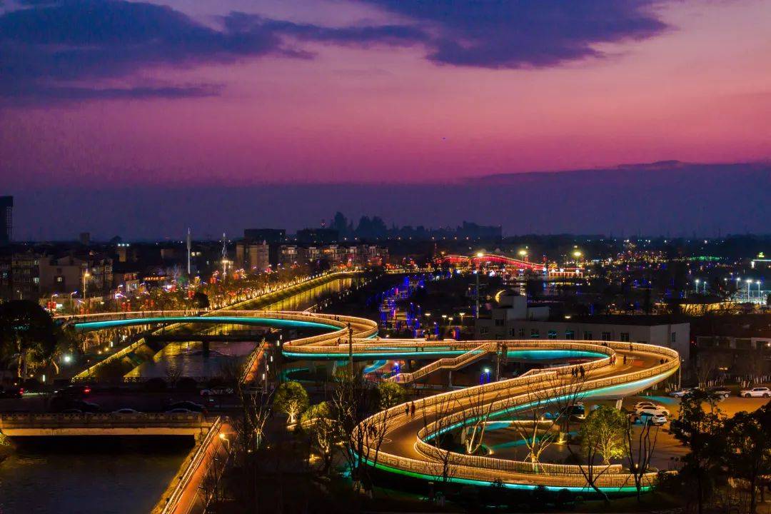 灯火里的彭州_夜色_灯光_城市