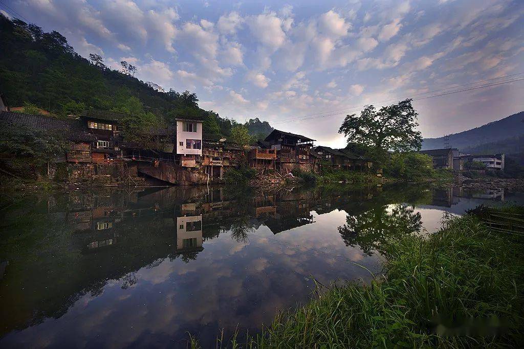 来乐山这11个古镇赴一场人间烟火_罗城镇_美食_犍为县