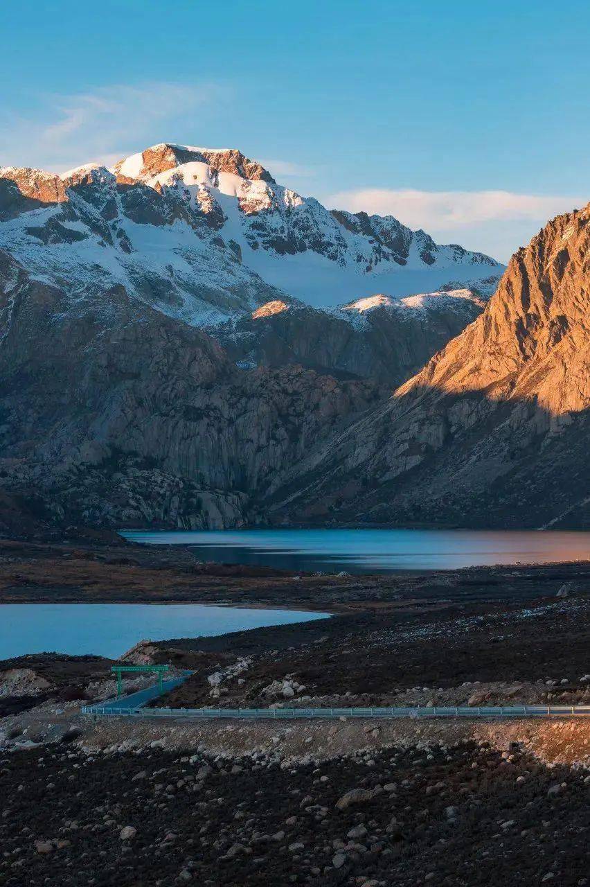 雪山_极致_湖泊