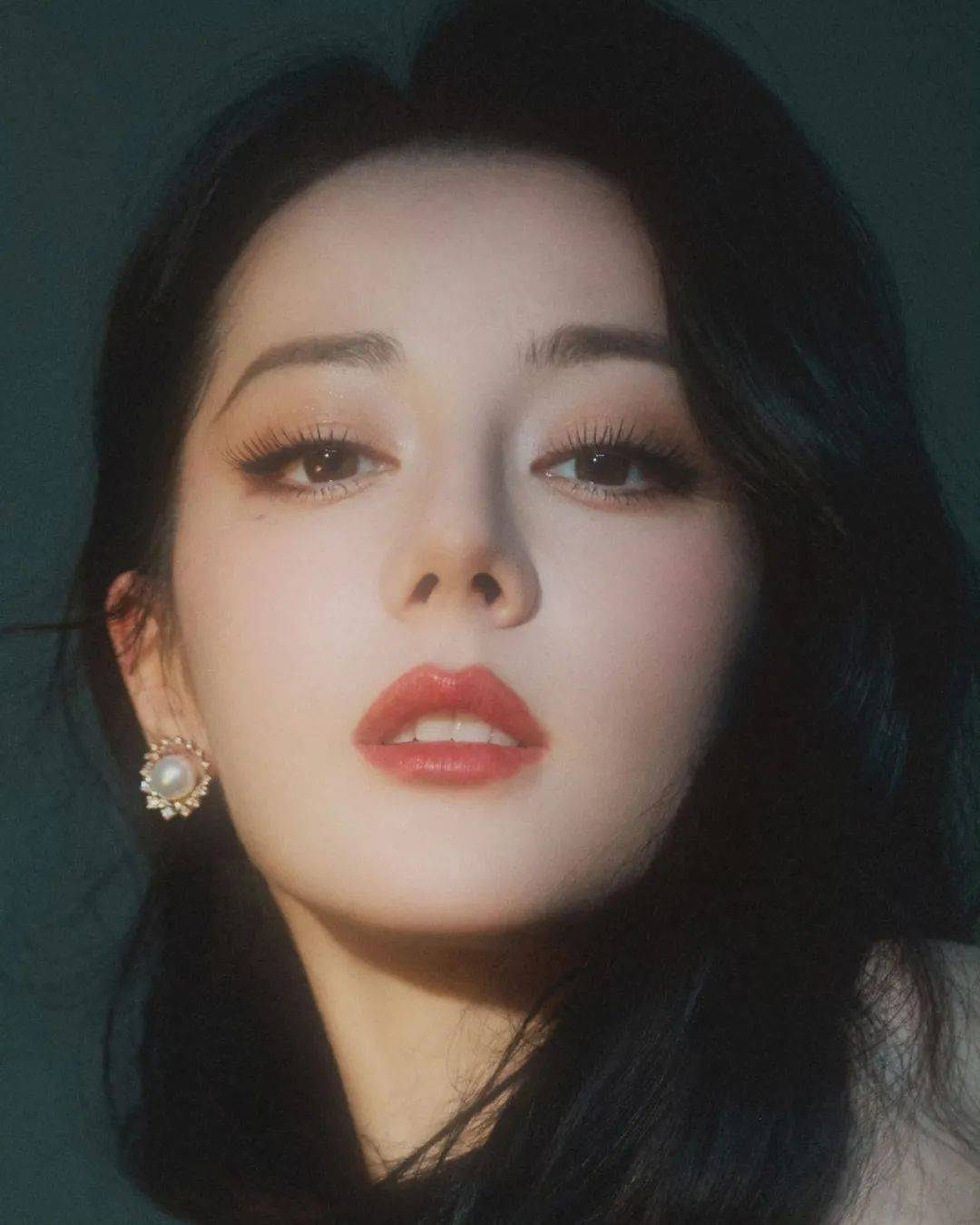 摔了一跤登上热搜,火遍全网的她不止是靠颜值_迪丽热巴_喀什_新疆