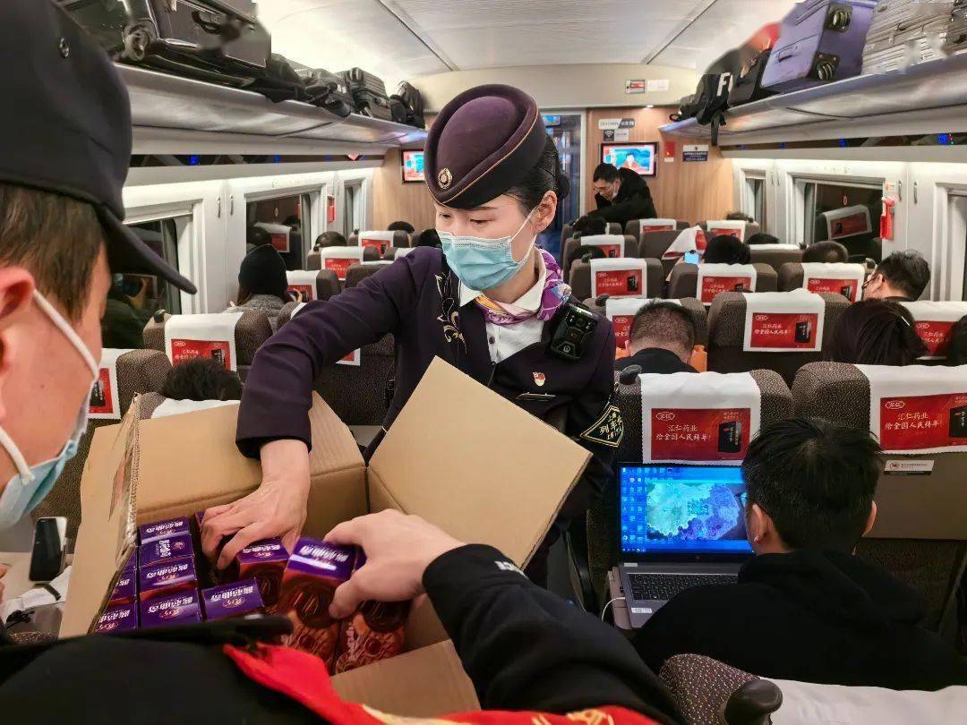 2024年2月21日,g19次列车由于天气影响导致严重晚点.