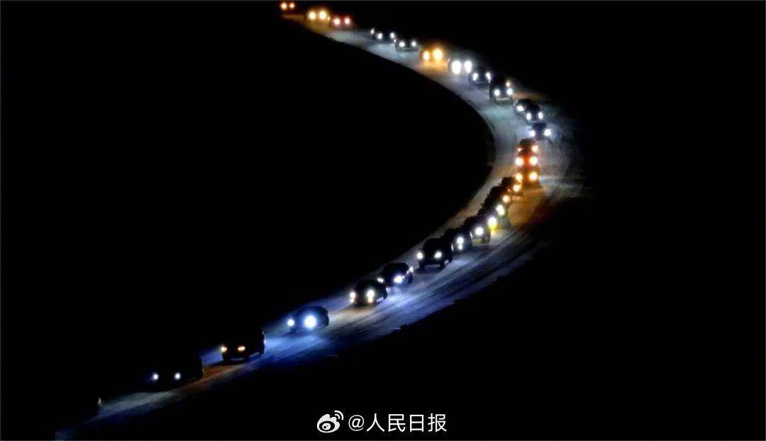 旅客_县城_大风