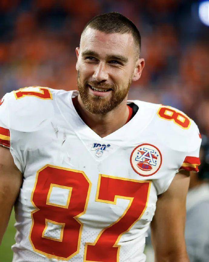 俘获霉霉芳心的男人,就是他!_凯尔斯_节目_泰勒·斯威夫特