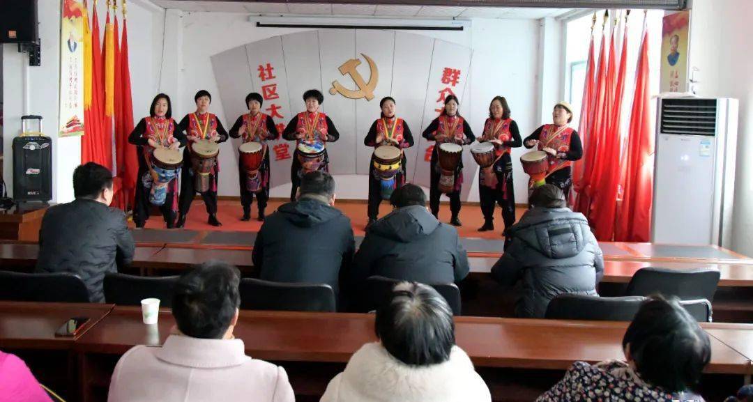 《紅紅火火》,葫蘆絲《美麗的草原我的家》,豫劇選段《抬花轎》《一