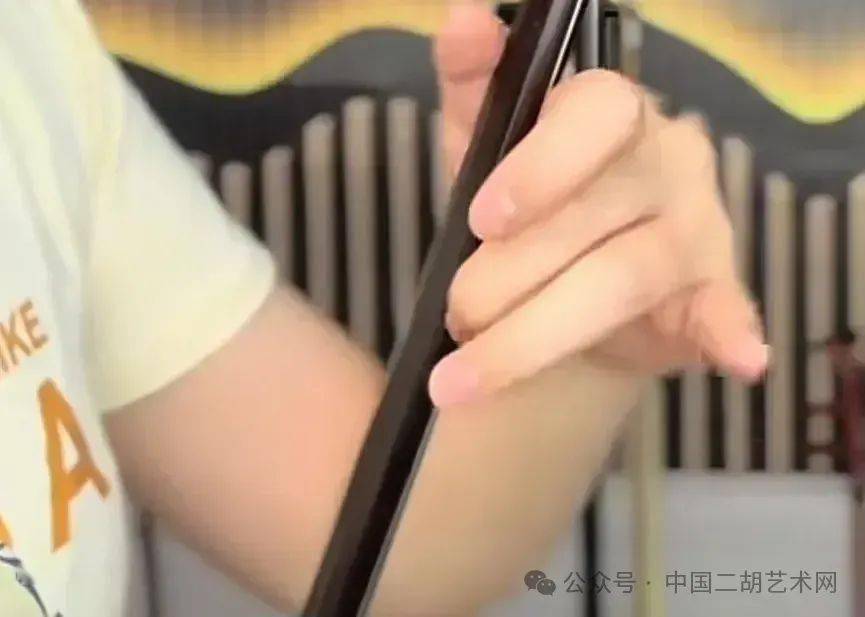 二胡究竟能学到什么程度,是由先天条件决定的,不要过分苛求自己_手指