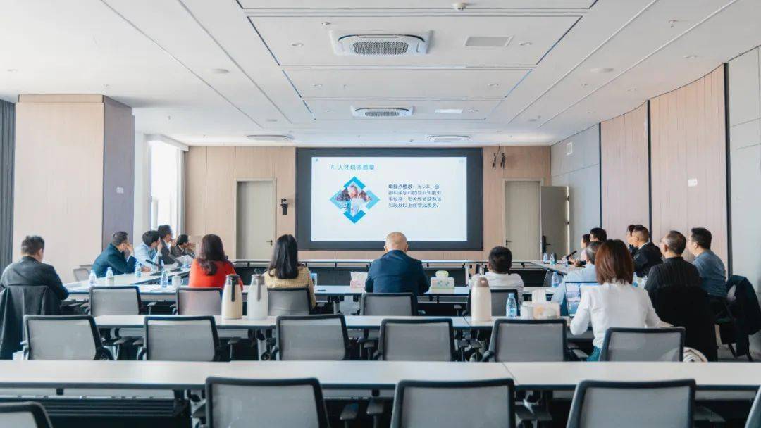 聚焦学科建设 | 福州外语外贸学院董事会召开2024年第