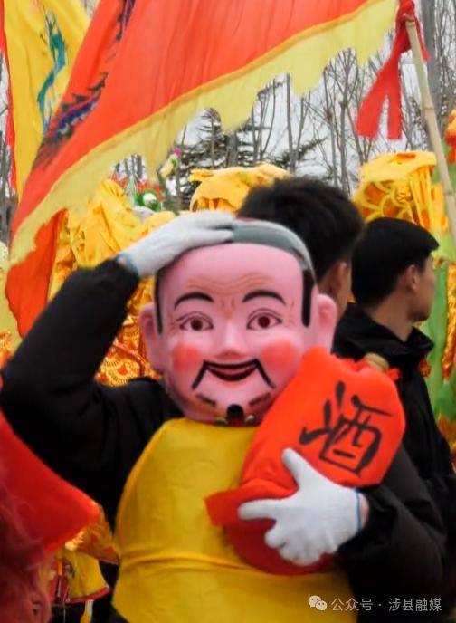 排练了《欢聚一堂》,《锣鼓喧天闹元宵》,《中华全家福》等86个节目