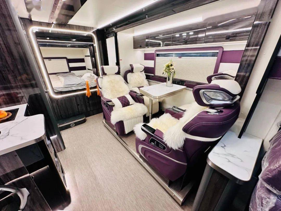 16 北京房车展丨拓锐斯特诺亚方舟系列——天王星2号旗舰版 精致豪华