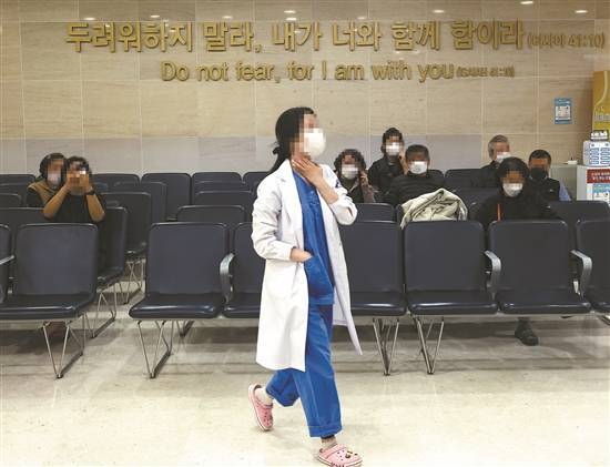 韩国医生大罢工_韩国政府_医疗_经合组织