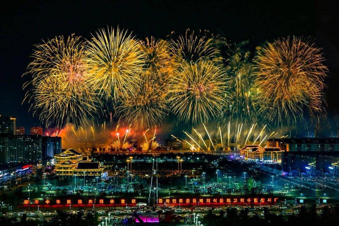 闹元宵庆团圆 品年味传祝福——市民游客共同感受延