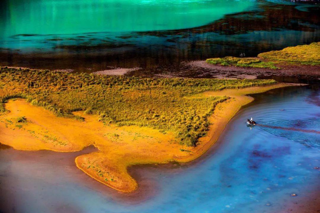 最佳游玩时间:6月花海,9月金秋08坝上草原京北第一草原:话说在摄影圈