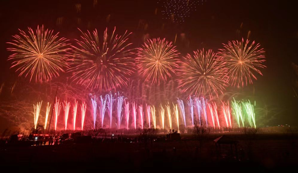 从香港明星足球赛,神山音乐节到烟花秀,芜湖正在塑造城市文化品牌