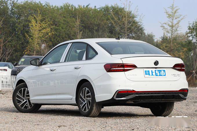 上汽大众新年价格战!朗逸降价超2.4万 6.99万起售_搜狐汽车_搜狐网