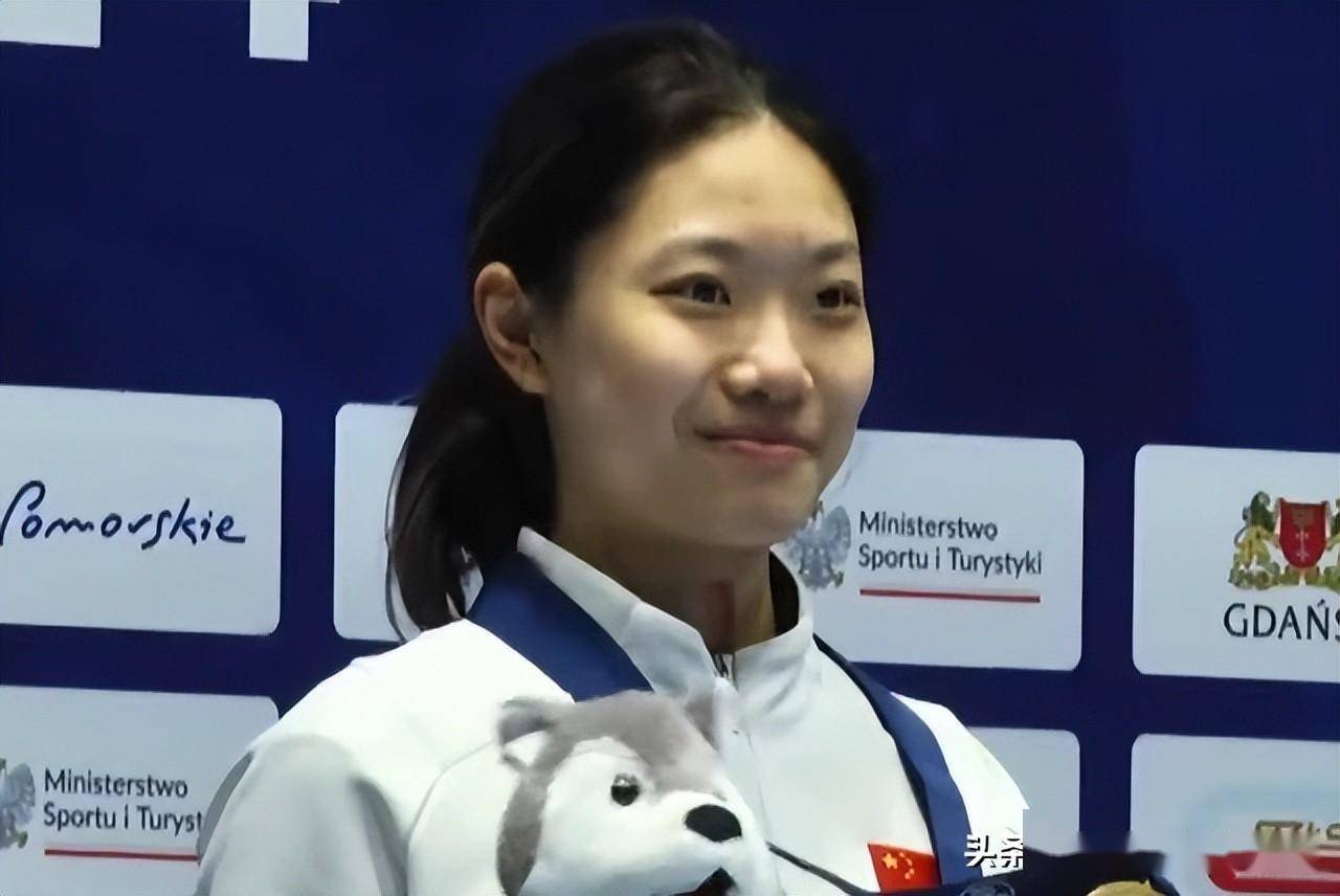 中国小将连胜韩国,短道速滑后继有人,张晶再获王牌悍将_王晔_世青赛