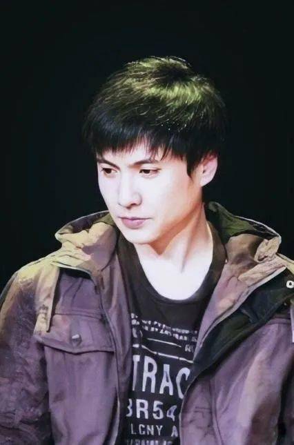 沈腾,180亿:人到中年,意外暴富_李焕英_电影_因为