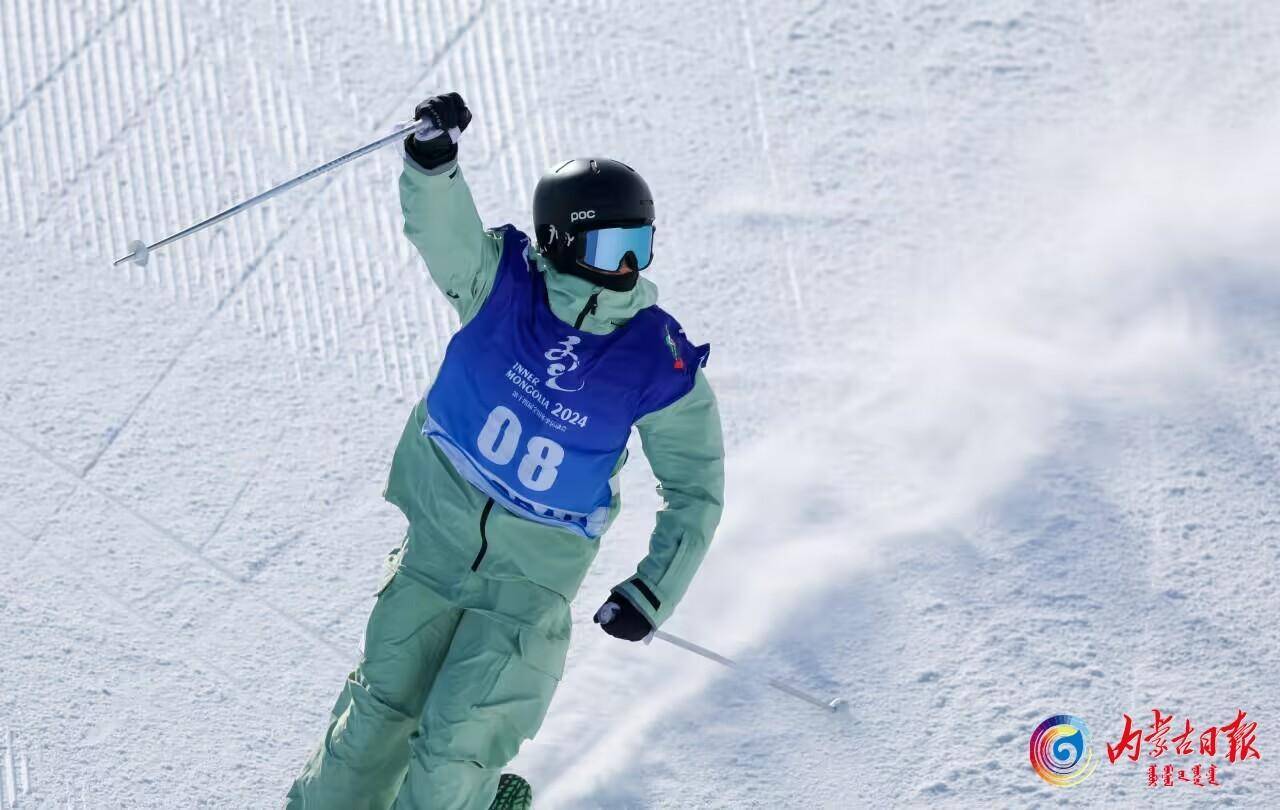 山东队运动员毛秉强夺得金牌,河北队运动员盛海鹏获得银牌,辽宁队运动