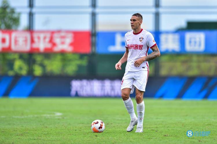 淄博齐盛球员闫义明转会上海嘉定汇龙.苏州