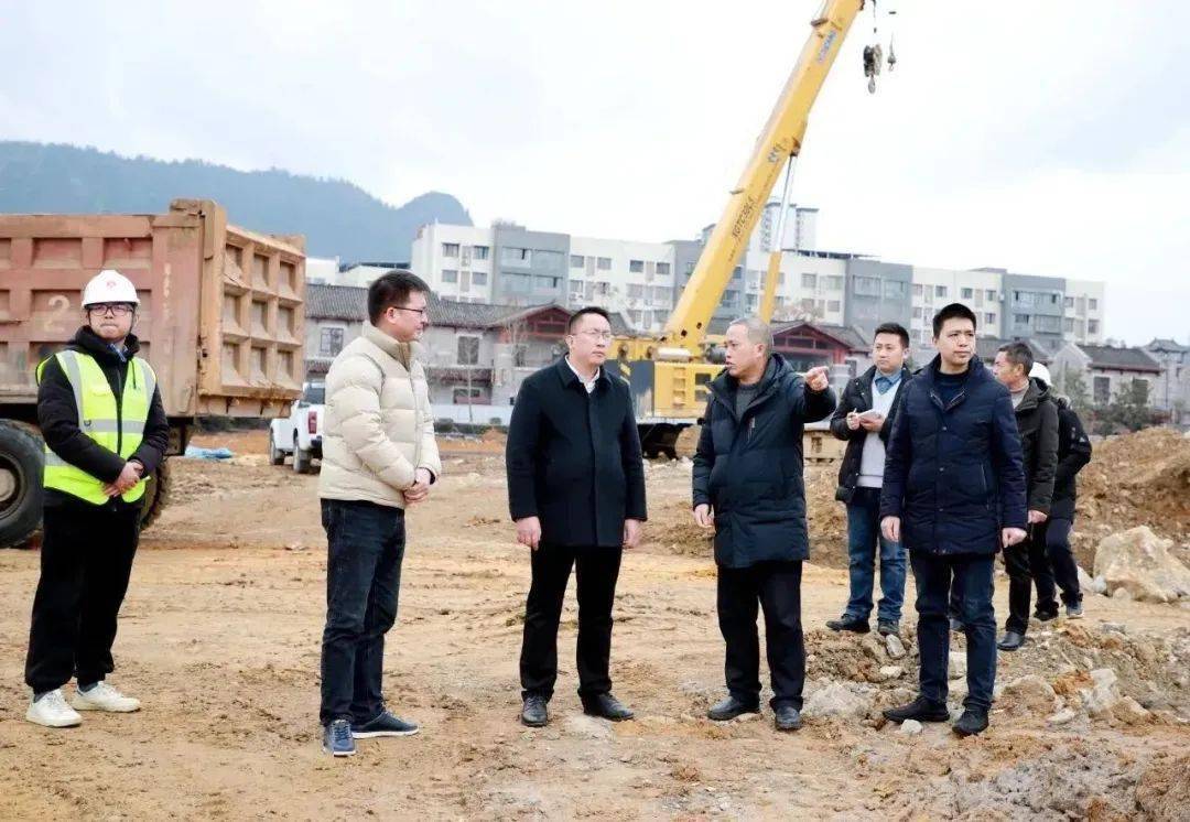 秀山县委教育工委书记杨文光调研学校开学工作和重点项目建设_发展