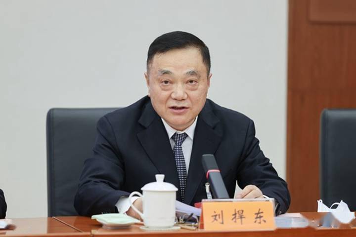 1984年刘捍东走上仕途,并先后担任江苏省江浦县(南京市原下辖县)委