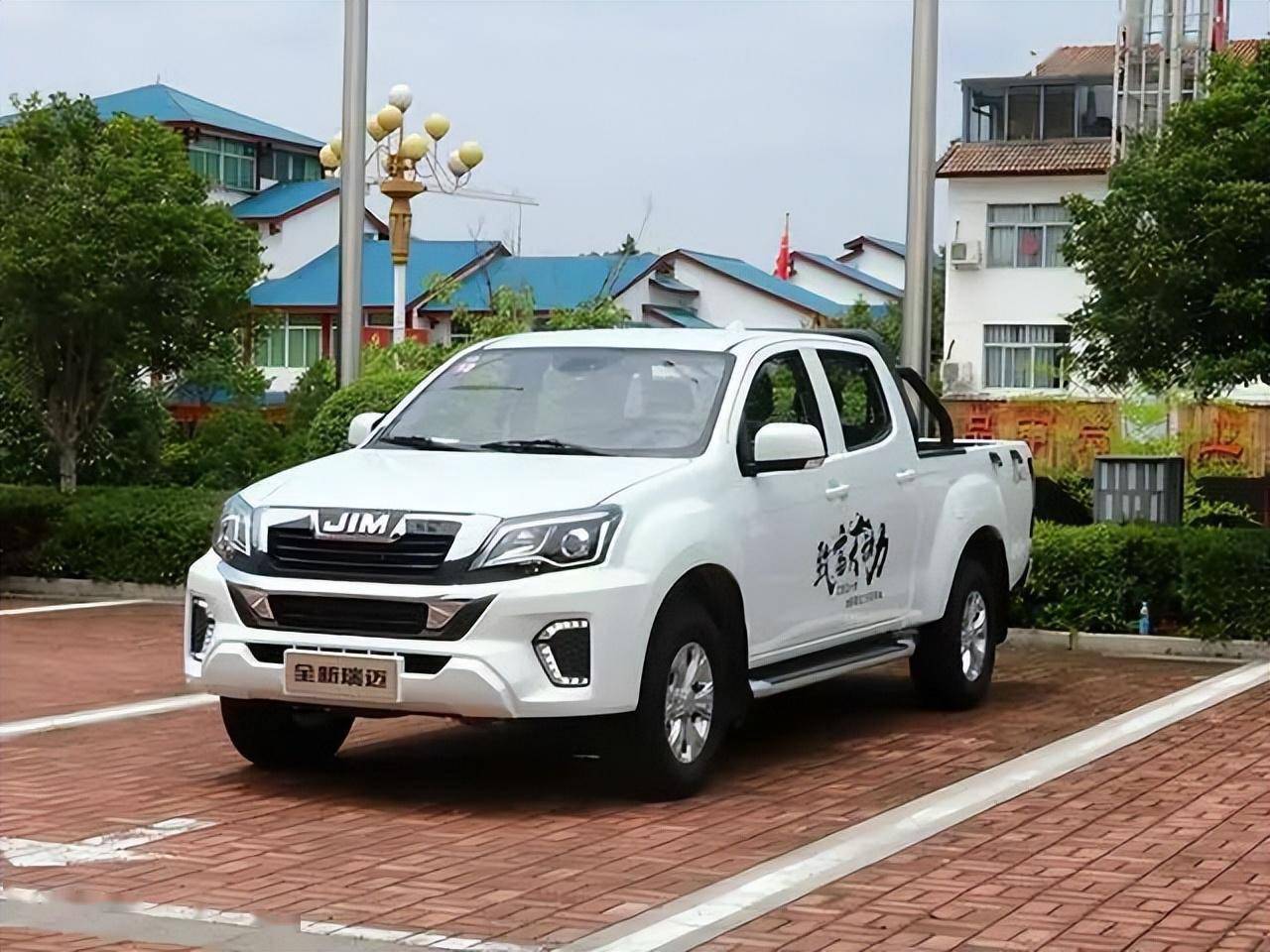 去年中上市的新款瑞迈转而搭载了来自意大利的vm发动机,该款发动机