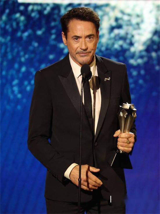 小唐尼横扫2024颁奖季四大奖项_男配角_美国_演技