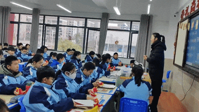 平平安安,聪明伶俐曾都区两水学校更上一层楼新的一年能够元气满满