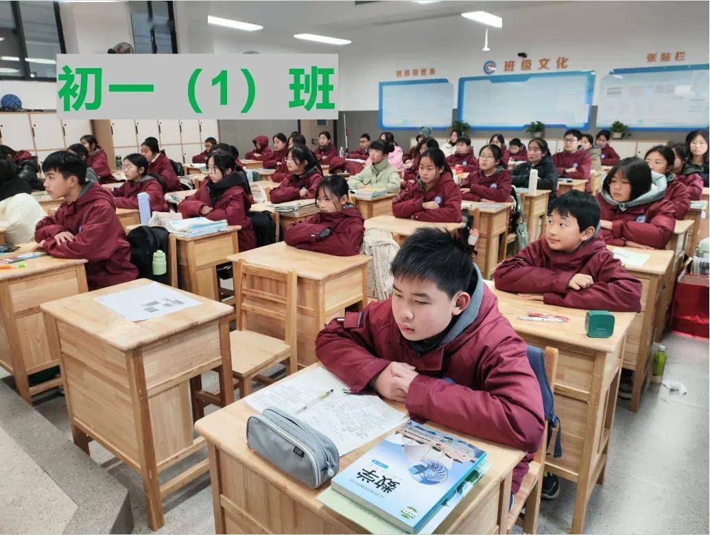 追光履践青衿志 龙首昂扬志千里——记桂林市第十八中学临桂万福校区