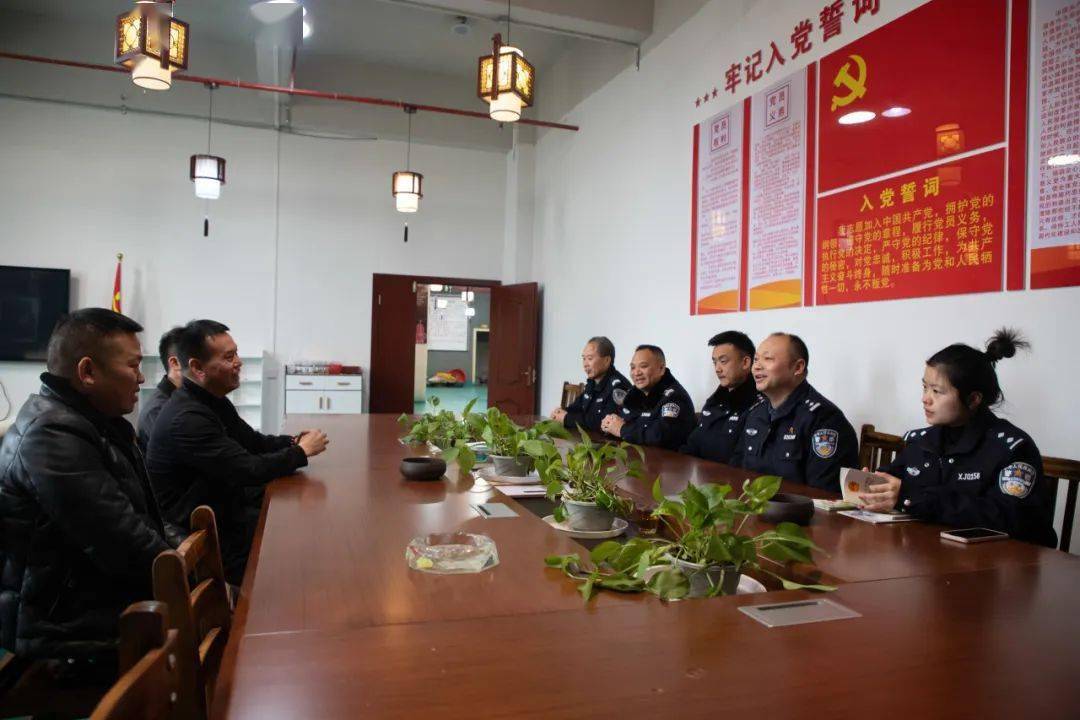 万山"警"跟企业发展 护航复工复产_加工_进行_知识