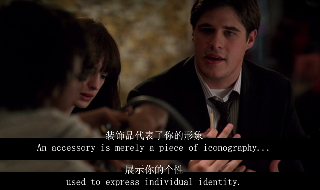 打工人争相比拼的"上班恶心穿搭",一个比一个能逼