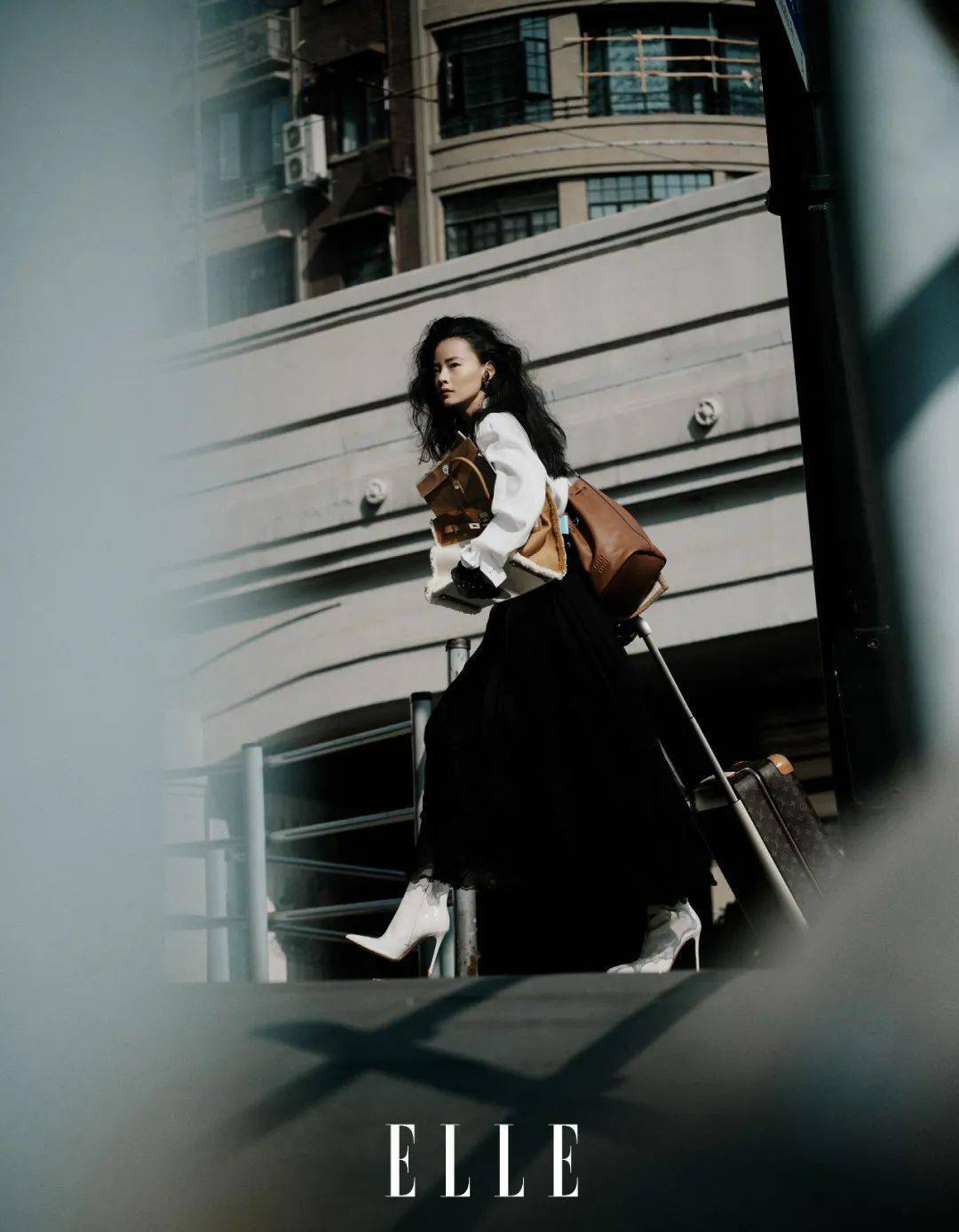 nancyzeng发型:lucy化妆:代刚造型:王安摄影:徐晓伟模特:李萌繁忙都市