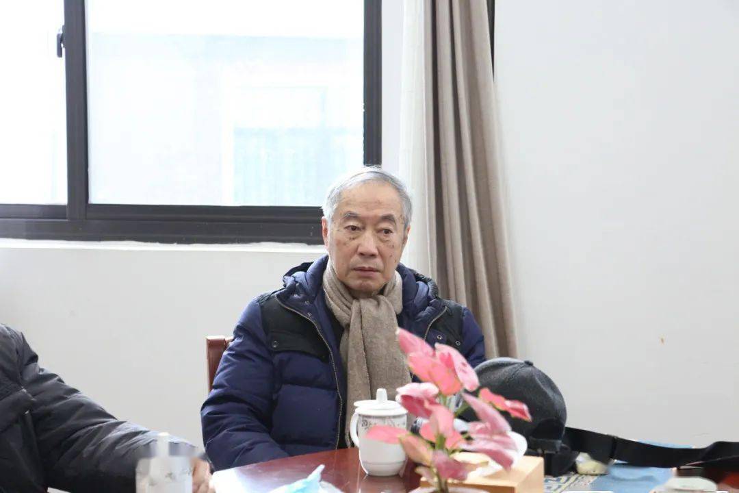 任美琴,上海市第一中学特级校长朱立宏,上海市华东模范中学特级校长徐