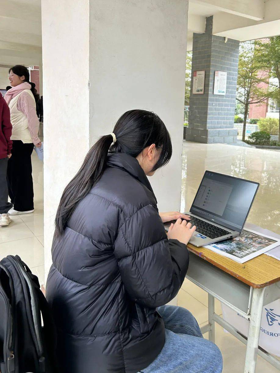 讲好南国故事 | 感恩母校行-回访茂名市第一中学_宣传_活动_学妹