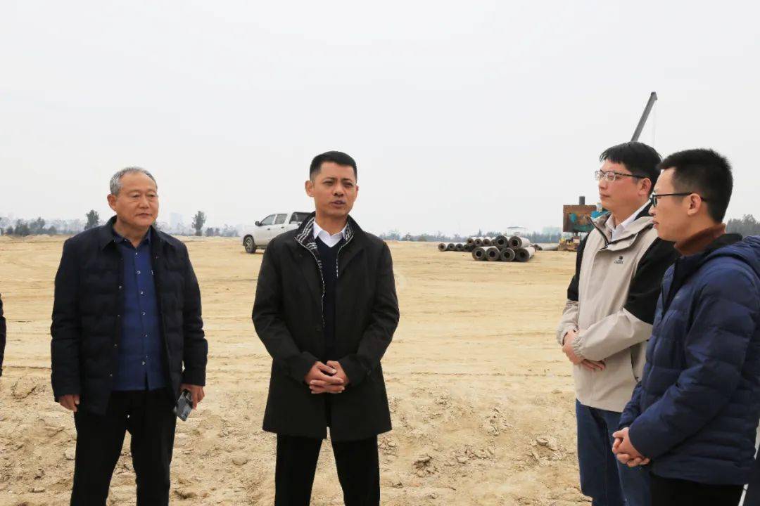 龚冠雄一行先后来到国投云顶湄洲湾电力有限公司,赛得