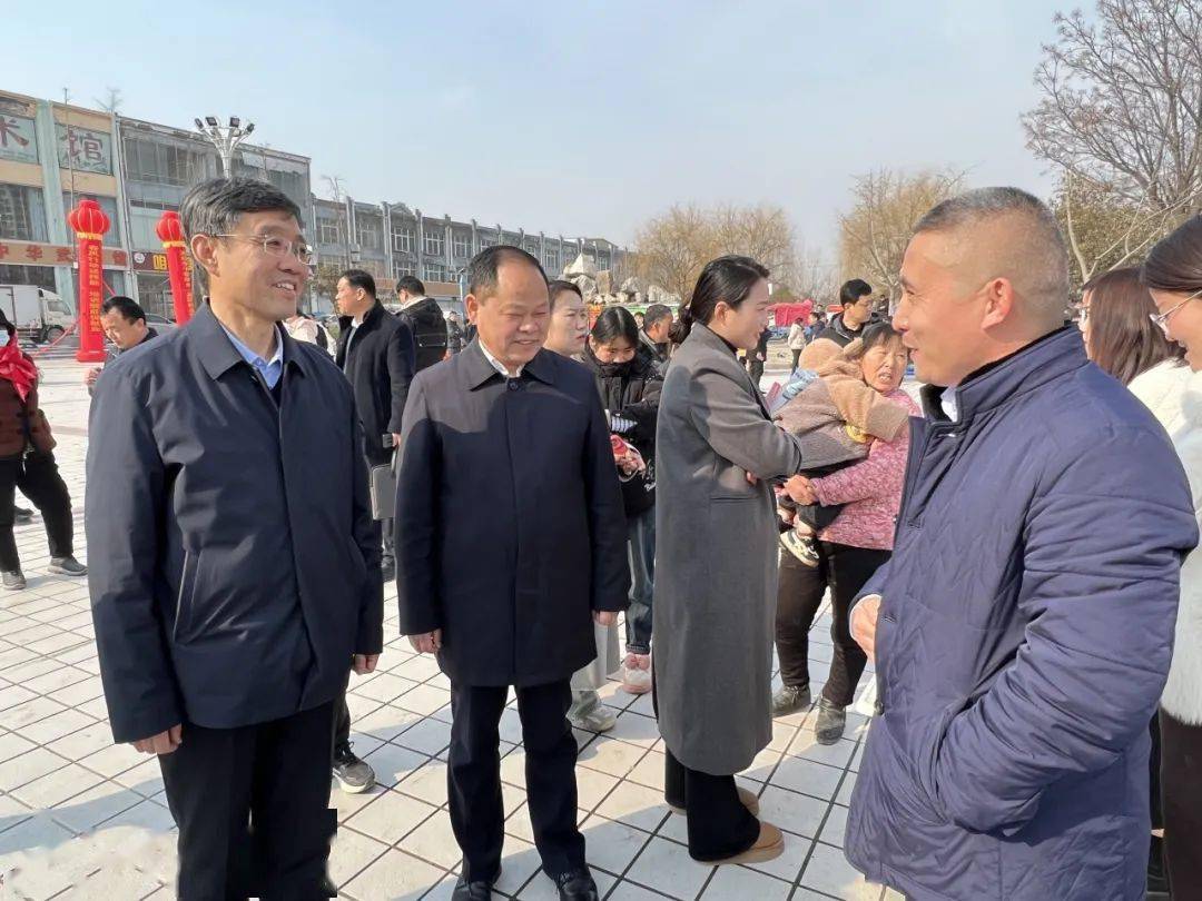 本次招聘活动共有来自佳美食品,沙土食品,虎运食品,裕华食品,鑫隆箱包