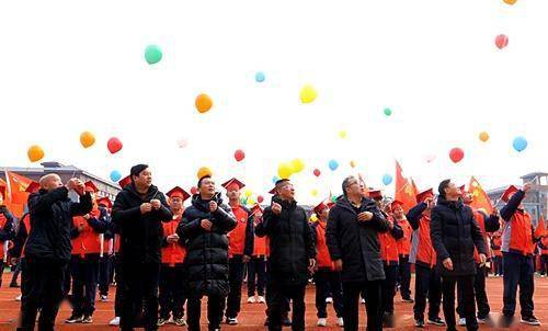 景德镇报道:百日酬壮志 奋楫迎高考——浮梁一中举行2024届高三年级